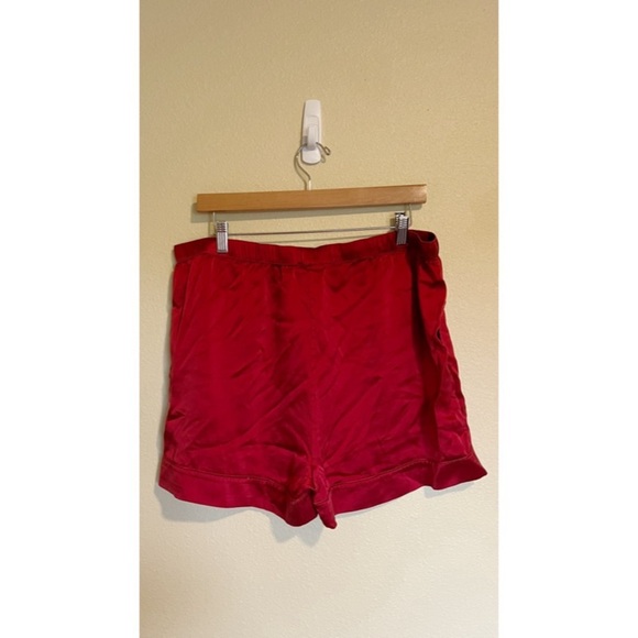 Cozy Earth Red Serenity Silk Classic Pajama Shorts XXL - Picture 5 of 12